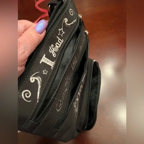 Seaworld cross body purse - Picture 2 of 4